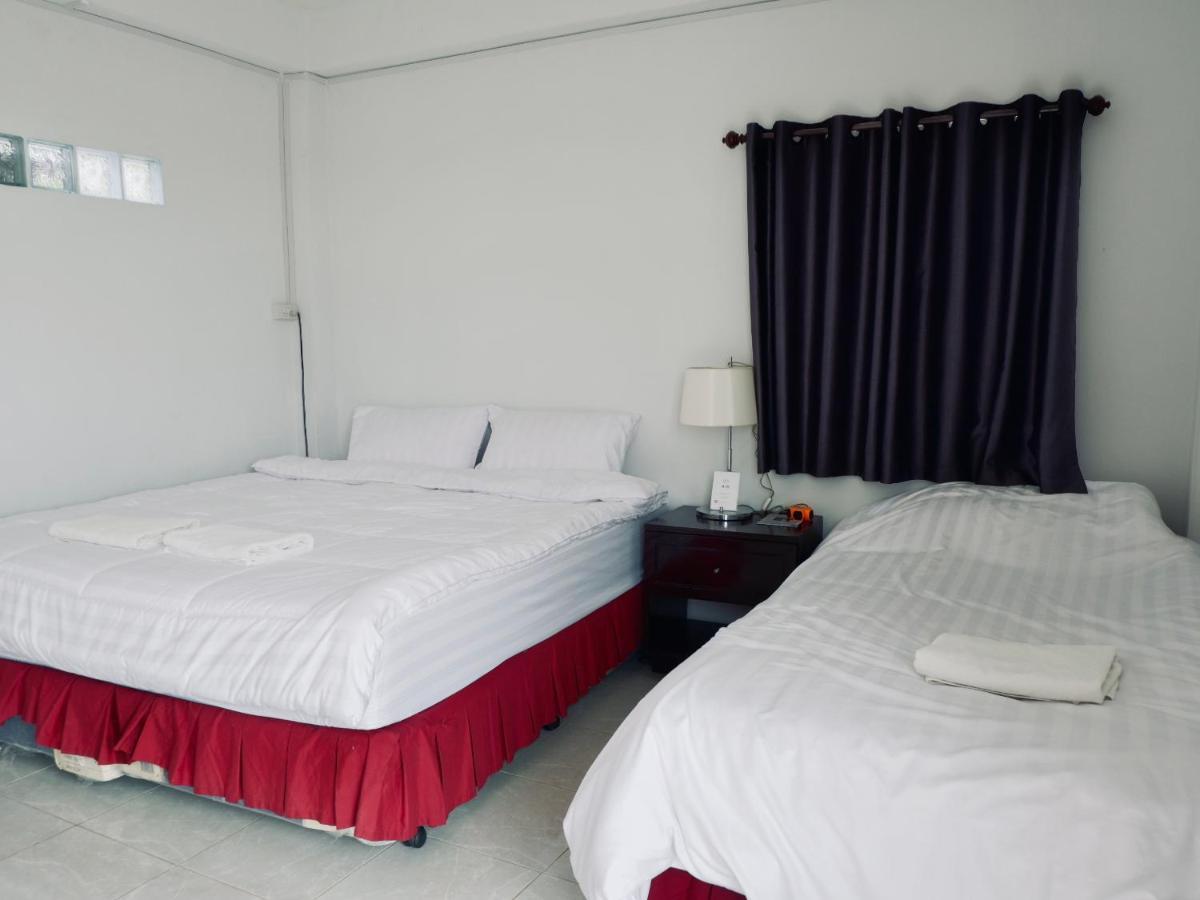 C-Code Resort Lom Sak Bagian luar foto